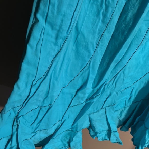 Turquoise flowy peasant skirt - Picture 2 of 4